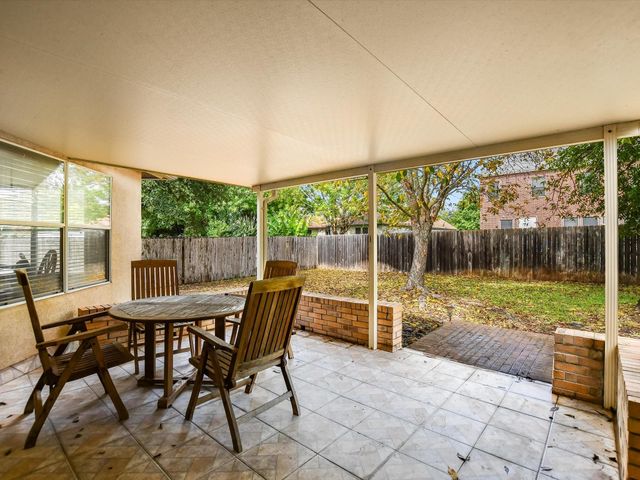 905 E Olympic DR, Pflugerville, TX 78660