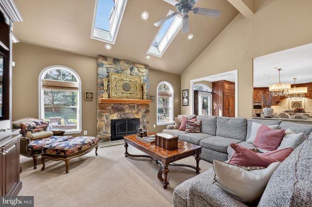 7 MAISON PL, Voorhees, NJ 08043