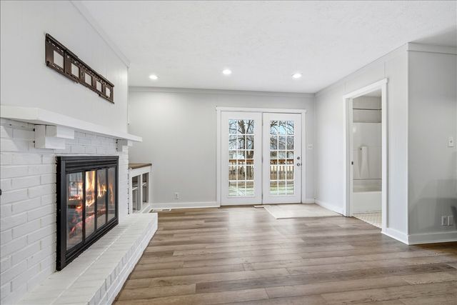 811 W College Avenue, Normal, IL 61761