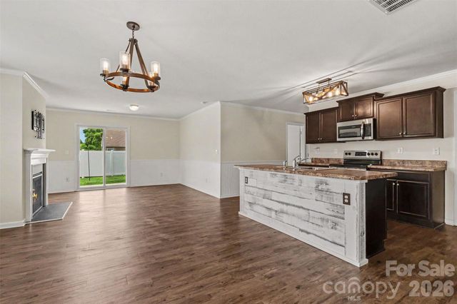 2801 Thomas Twig Drive, Dallas, NC 28034
