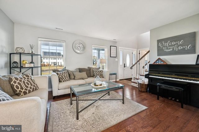 2 WELLINGTON CT, Eastampton, NJ 08060