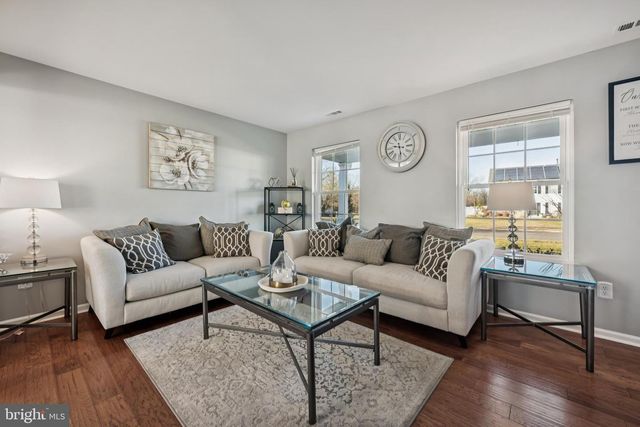 2 WELLINGTON CT, Eastampton, NJ 08060