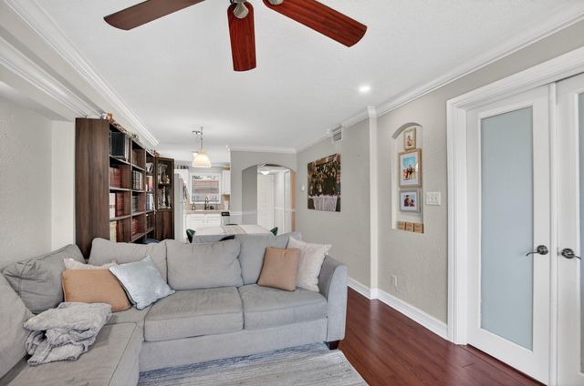 21895 Lake Forest Circle 201, Boca Raton, FL 33433