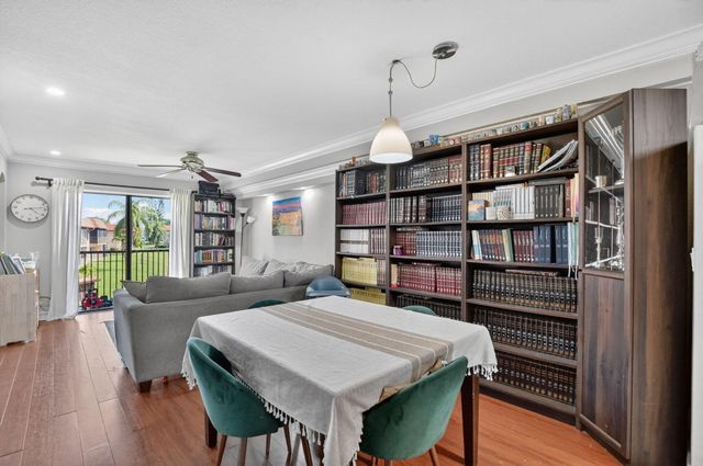21895 Lake Forest Circle 201, Boca Raton, FL 33433