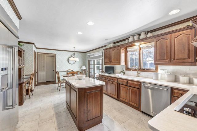 1326 S SUMMER RANGE ROAD, De Pere, WI 54115