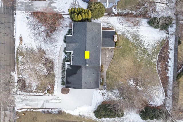 1326 S SUMMER RANGE ROAD, De Pere, WI 54115