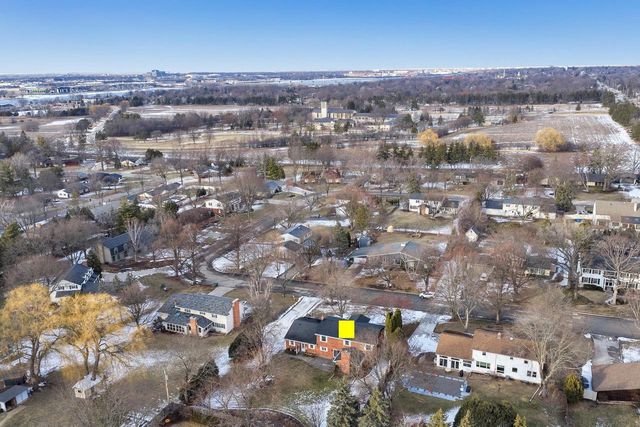 1326 S SUMMER RANGE ROAD, De Pere, WI 54115