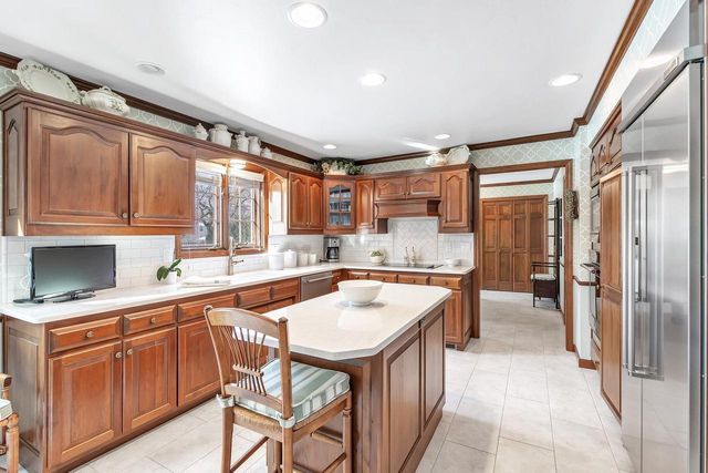 1326 S SUMMER RANGE ROAD, De Pere, WI 54115