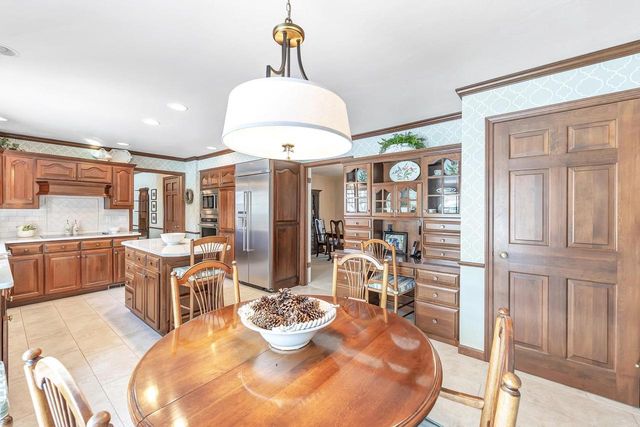 1326 S SUMMER RANGE ROAD, De Pere, WI 54115