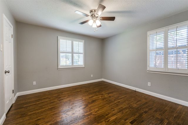 2716 Sharpview Lane, Dallas, TX 75228