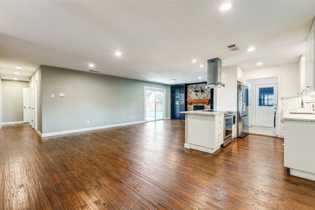 2716 Sharpview Lane, Dallas, TX 75228