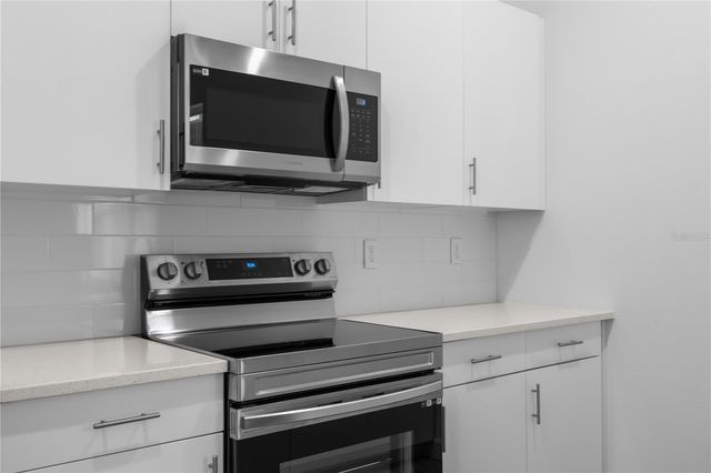 625 TRIKOMO DRIVE, Davenport, FL 33896