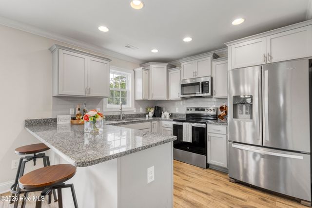 170 N Ardsley Lane, Rocky Point, NC 28457