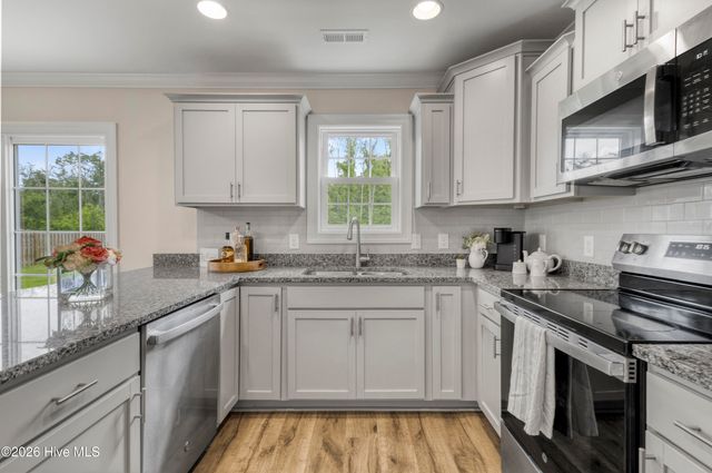 170 N Ardsley Lane, Rocky Point, NC 28457