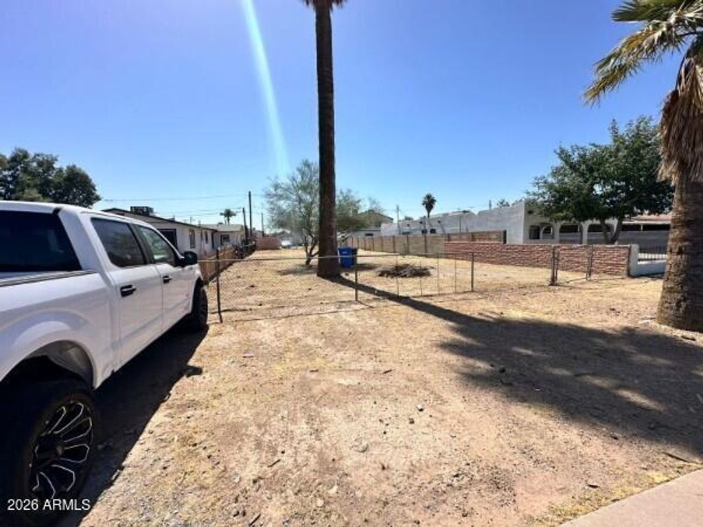 914 S Montezuma Avenue 17,18, Phoenix, AZ 85003 — exterior