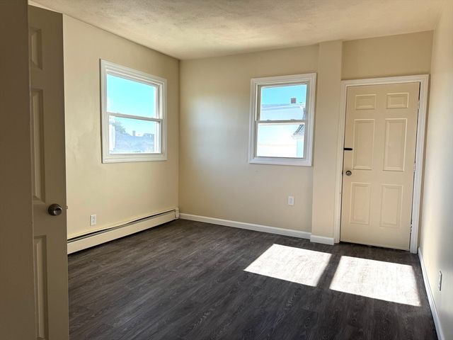 838 Western Ave 2R, Lynn, MA 01904