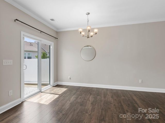 567 Big Sur Loop, Asheville, NC 28806