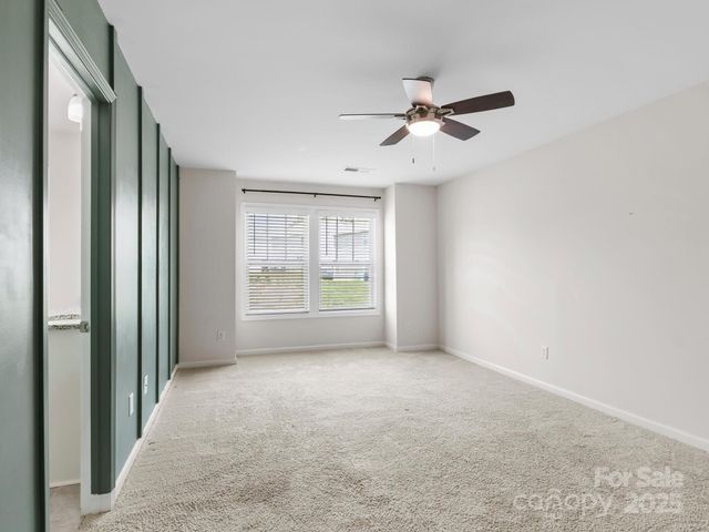 567 Big Sur Loop, Asheville, NC 28806