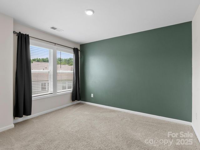 567 Big Sur Loop, Asheville, NC 28806