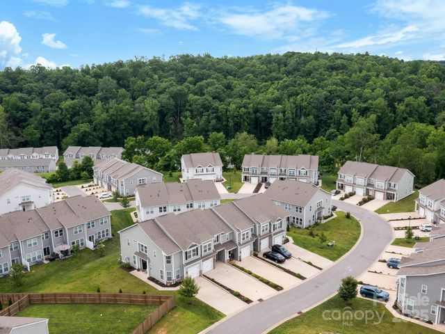 567 Big Sur Loop, Asheville, NC 28806