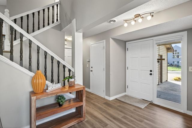 8945 Preserve Boulevard, Eden Prairie, MN 55347