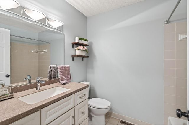 8945 Preserve Boulevard, Eden Prairie, MN 55347