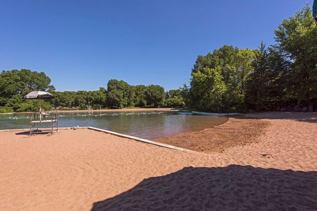 8945 Preserve Boulevard, Eden Prairie, MN 55347