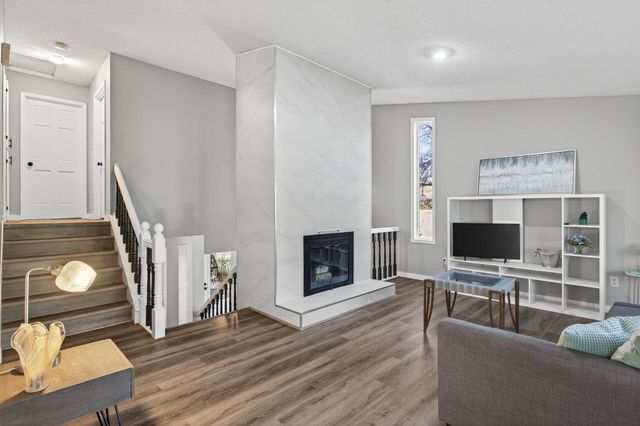 8945 Preserve Boulevard, Eden Prairie, MN 55347