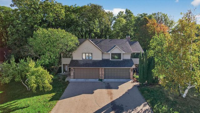 8945 Preserve Boulevard, Eden Prairie, MN 55347