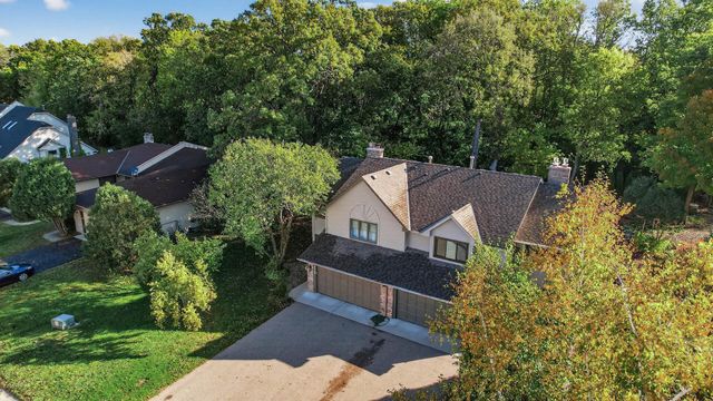 8945 Preserve Boulevard, Eden Prairie, MN 55347