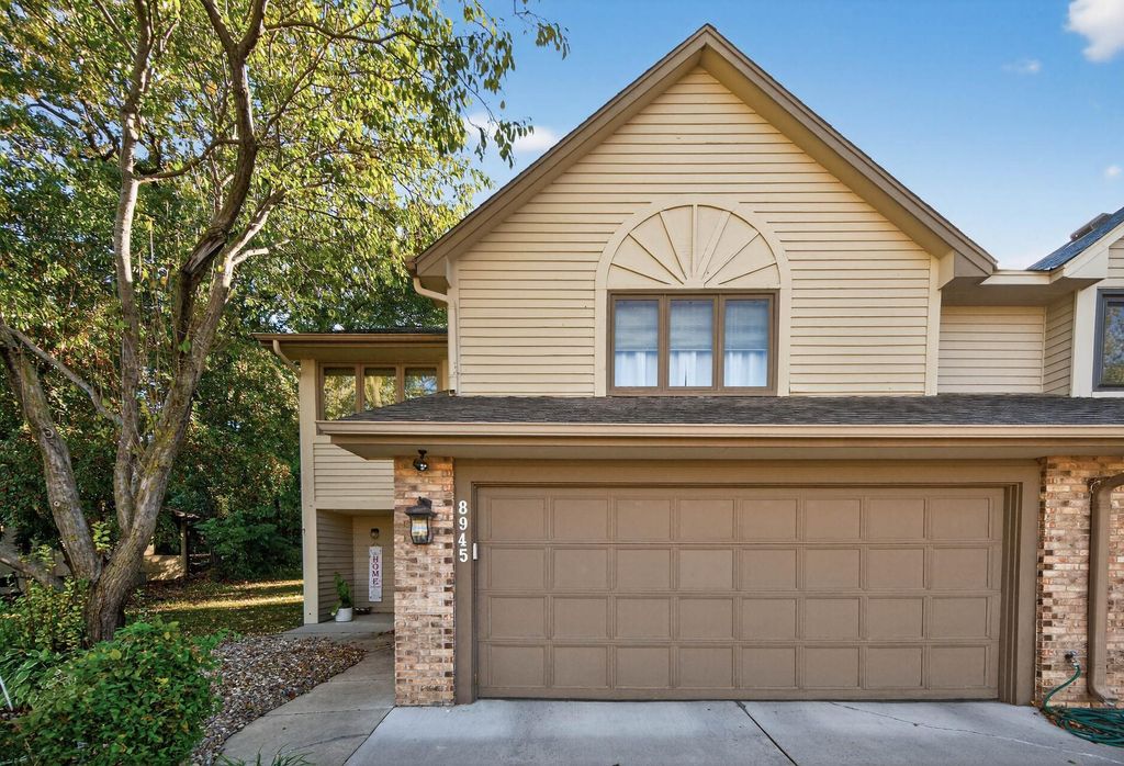 8945 Preserve Boulevard, Eden Prairie, MN 55347