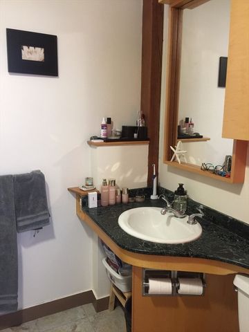 93 Harvey St 6, Cambridge, MA 02140