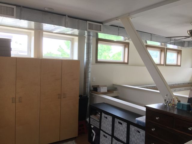 93 Harvey St 6, Cambridge, MA 02140