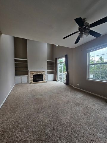 3118 Gansett Parkway, Elgin, IL 60124