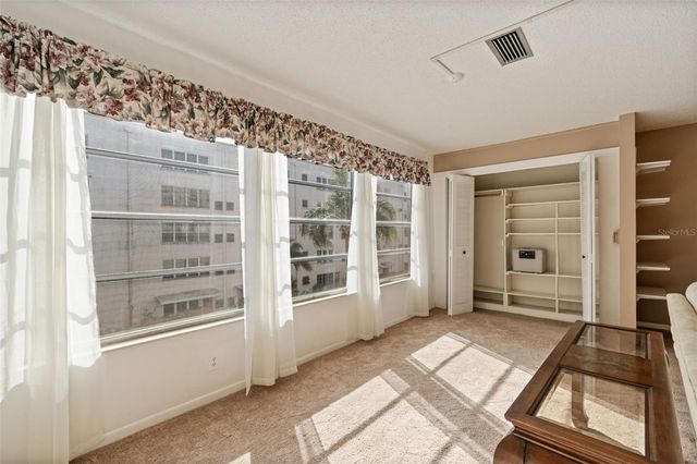 5623 80TH STREET N 314, St Petersburg, FL 33709