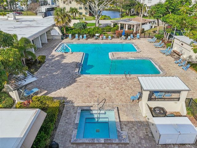 5623 80TH STREET N 314, St Petersburg, FL 33709