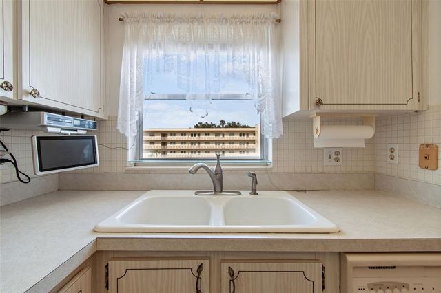 5623 80TH STREET N 314, St Petersburg, FL 33709