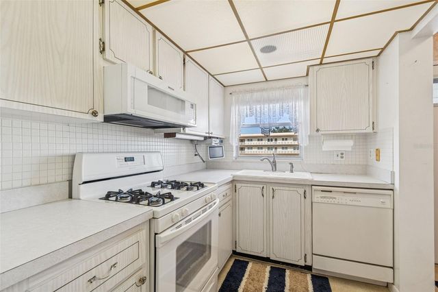 5623 80TH STREET N 314, St Petersburg, FL 33709