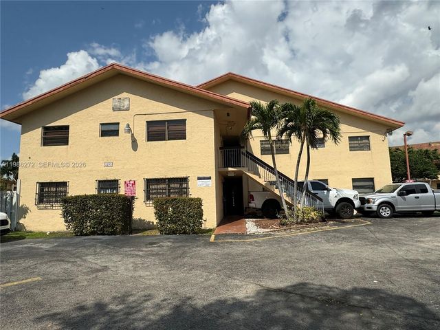 2295 W 53rd Place 201, Hialeah, FL 33016