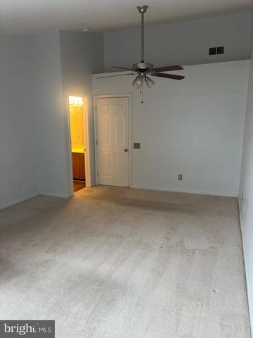 44 LISA DR, Newark, DE 19702