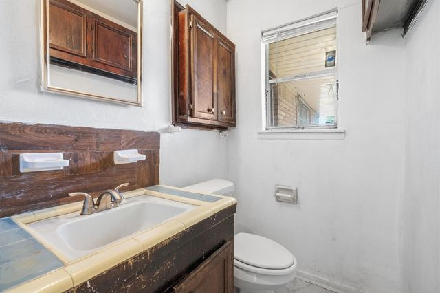 3218 5th Street, Stafford, TX 77477