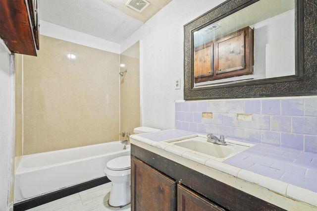 3218 5th Street, Stafford, TX 77477