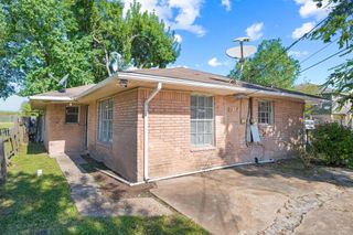3218 5th Street, Stafford, TX 77477