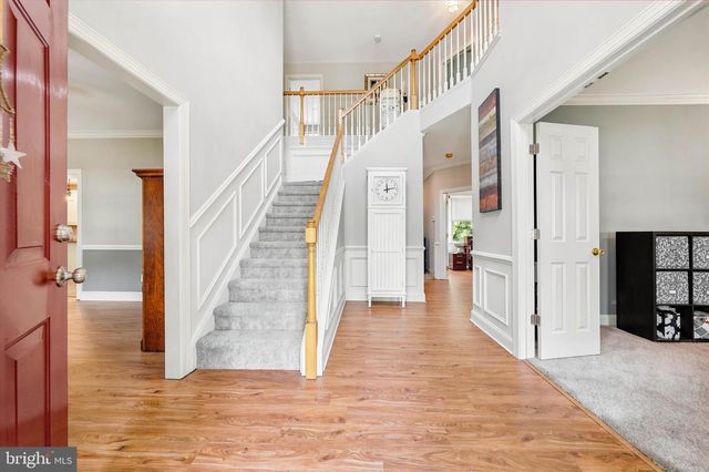 27 TWIN CREEKS DR, Thornton, PA 19373