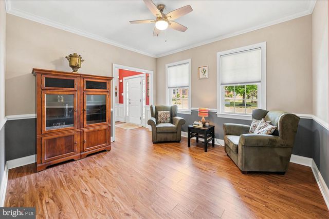 27 TWIN CREEKS DR, Thornton, PA 19373