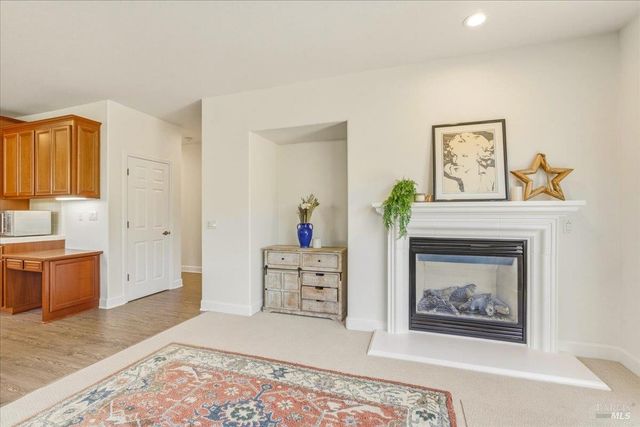 214 Ranch Ct, Novato, CA 94945