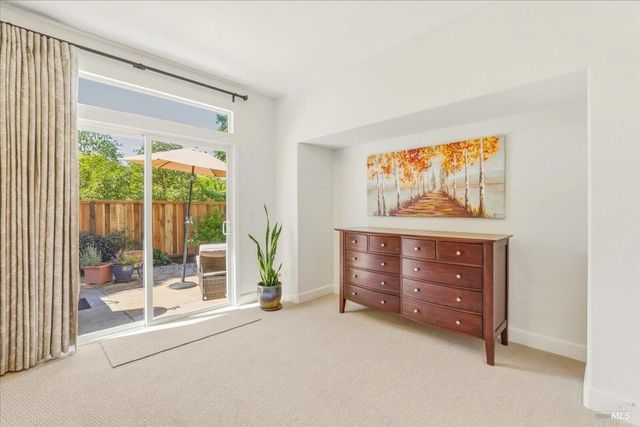 214 Ranch Ct, Novato, CA 94945