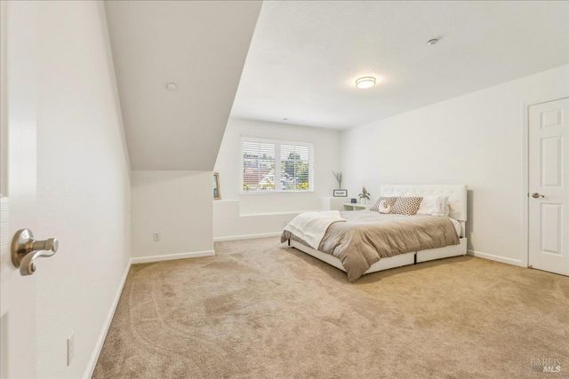 214 Ranch Ct, Novato, CA 94945