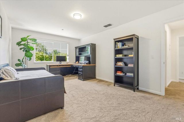 214 Ranch Ct, Novato, CA 94945