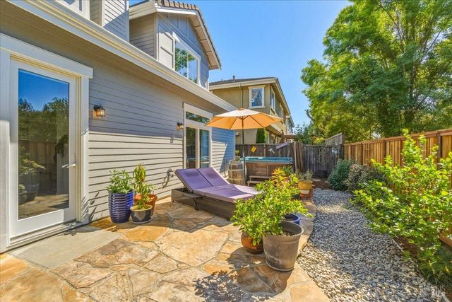 214 Ranch Ct, Novato, CA 94945